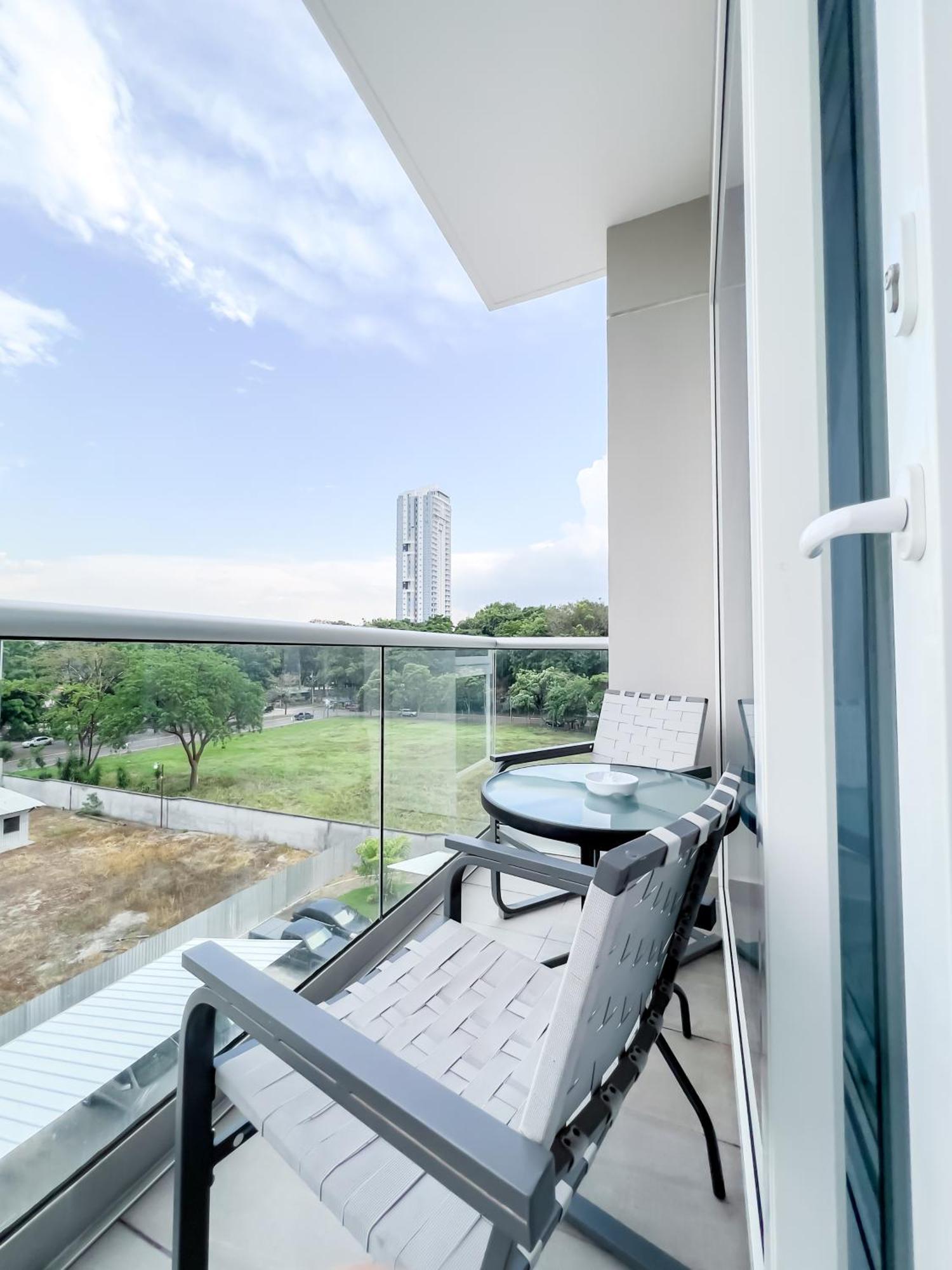 Amplio Condominio Ejecutivo Con Hermosa Vista San Pedro Sula Ngoại thất bức ảnh